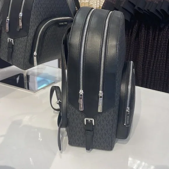 Michael Kors Jaycee Large Zip Pocket Backpack Black - Picture 11 of 16